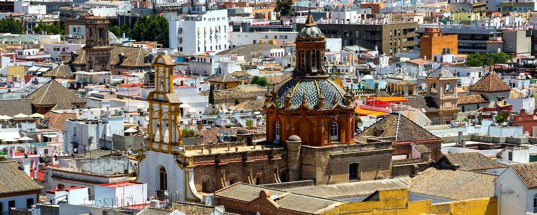 Die lebendige Stadt Sevilla beeindruckt mit ihrem reichhaltigen kulturellen Angebot. Wichtige Informationen rund um das Studienleben finden Sie hier.